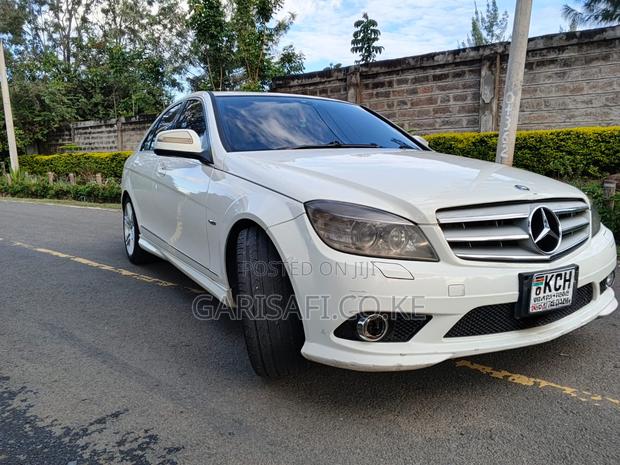Mercedes-Benz C200 2010 White