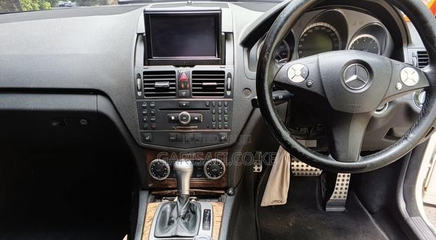 Mercedes-Benz C200 2010 White