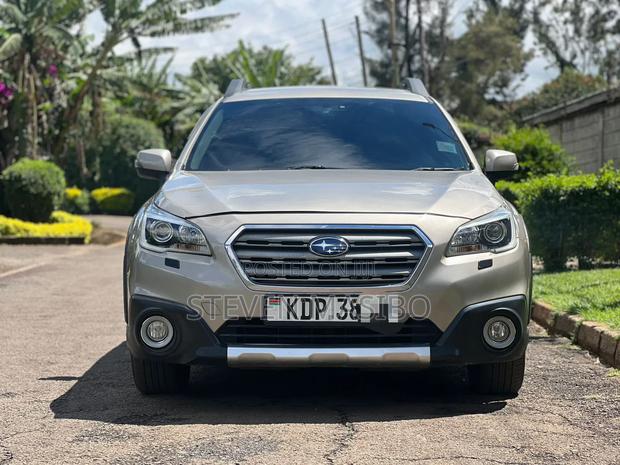 Subaru Outback 2.5i AWD 2016 Gold