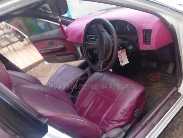 Toyota Corolla 1995 White