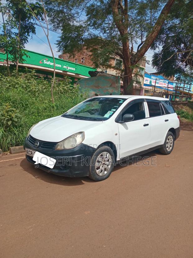 Nissan Advan 2011 White
