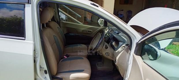 Daihatsu Mira 2011 White