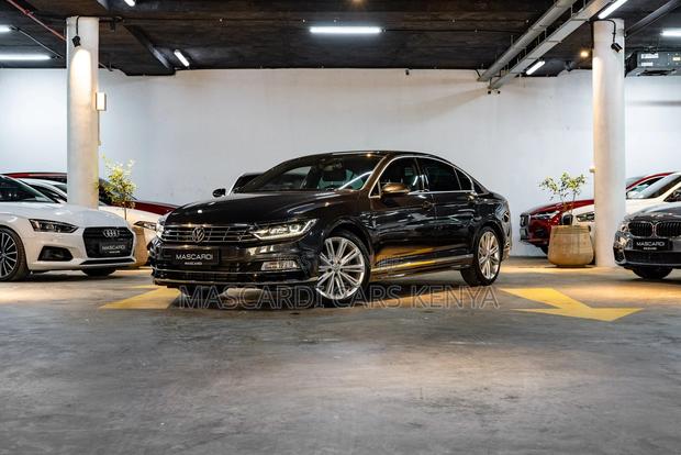Volkswagen Passat 2.0T SE R-Line 2019 Gray