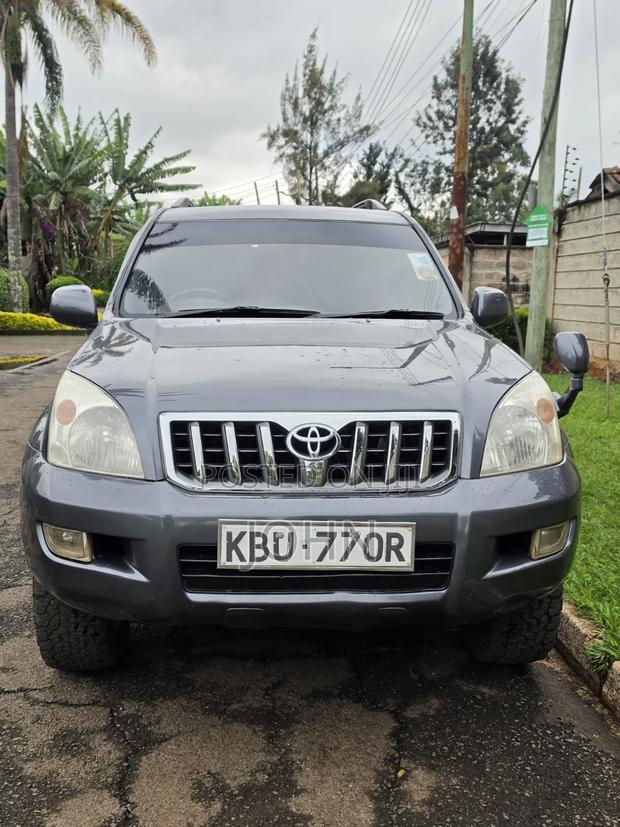 Toyota Land Cruiser Prado 4.0 V6 5dr 2006 Gray