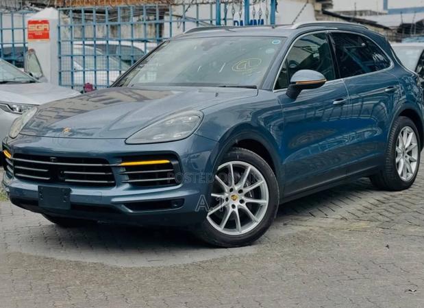 Porsche Cayenne Base AWD 2019 Blue