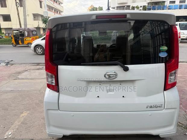 Daihatsu Move 2019 White