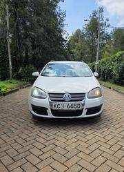 Volkswagen Golf 2010 White for sale