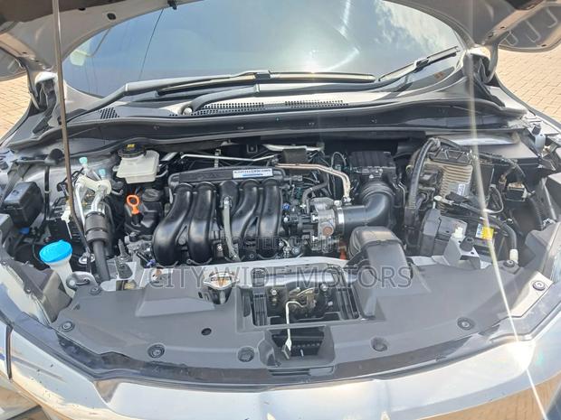 Honda Vezel 1.5 Hybrid 2WD 2018 Silver