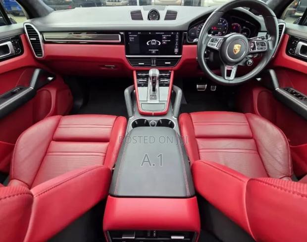 Porsche Cayenne Turbo AWD 2019 Black