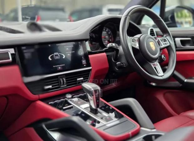 Porsche Cayenne Turbo AWD 2019 Black