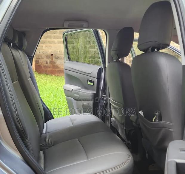 Mitsubishi RVR 2.0 2011 Silver