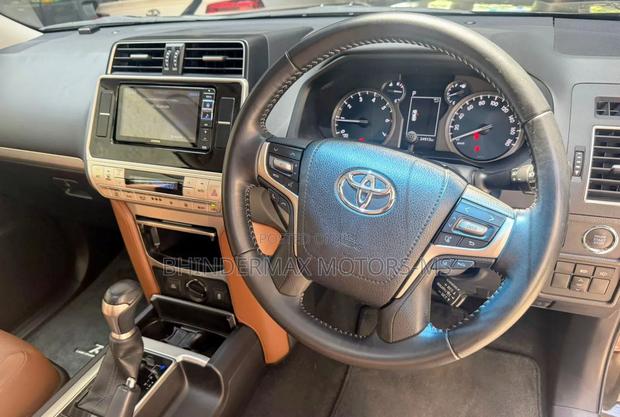 Toyota Land Cruiser Prado 4.0 Petrol TX-L 2019 Black