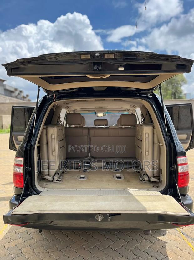 Toyota Land Cruiser 2007 Black