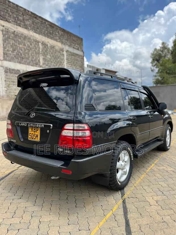 Toyota Land Cruiser 2007 Black