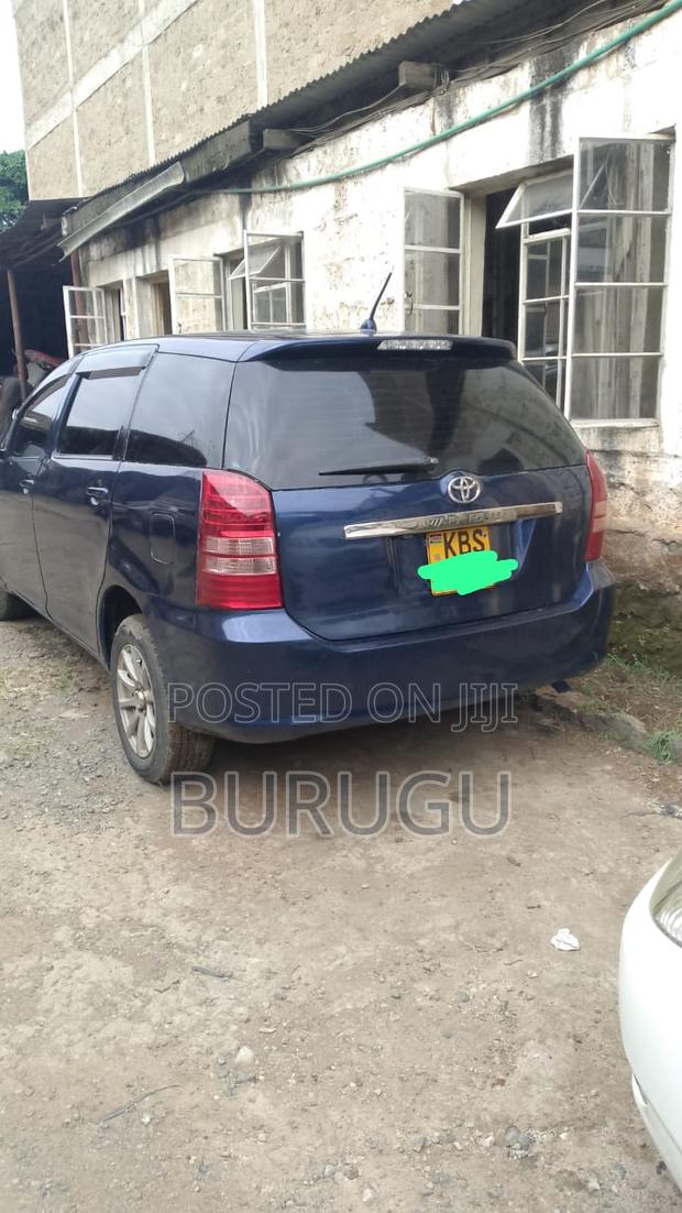 Toyota Wish 2006 Blue