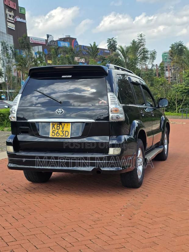 Toyota Land Cruiser Prado 2006 Black