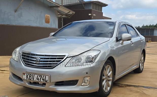 Toyota Crown 2008 Silver