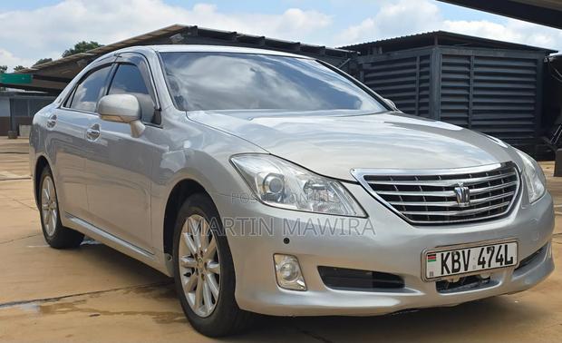 Toyota Crown 2008 Silver