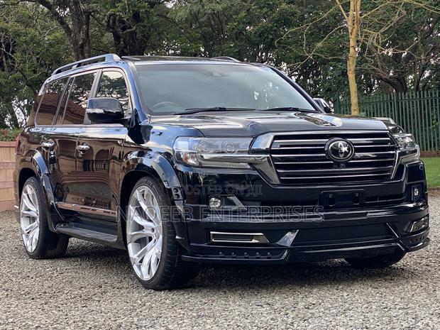 Toyota Land Cruiser 4.6 V8 ZX 2019 Black