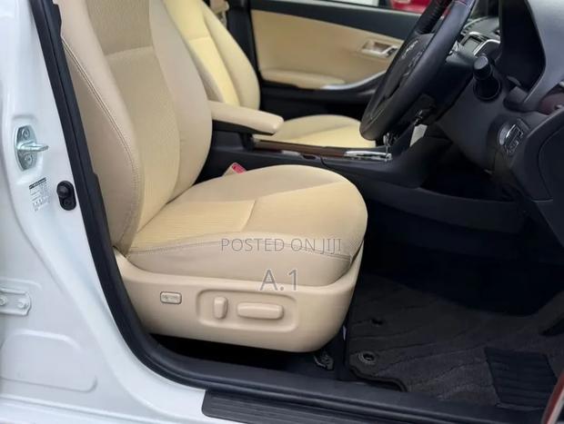 Toyota Allion 2019 Pearl