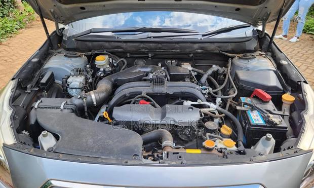 Subaru Outback 2.5i AWD 2016 Gray