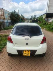 Toyota Vitz 2009 White for sale