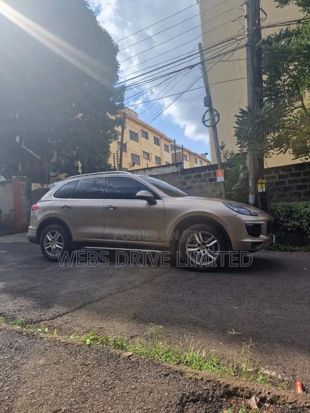 Porsche Cayenne S AWD 2016