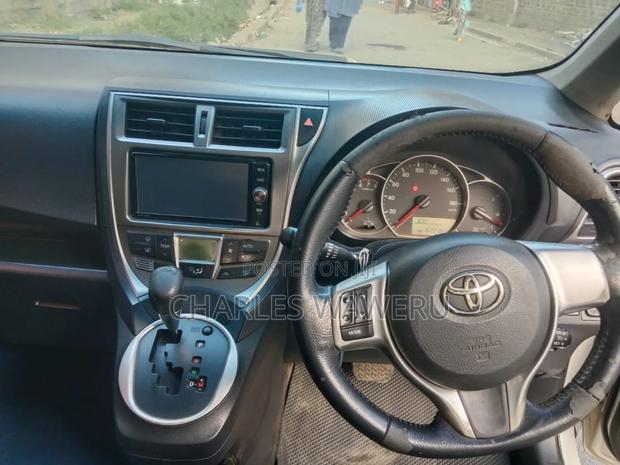 Toyota Ractis 2011 White