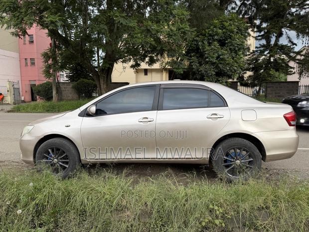 Toyota Axio 1.5 X 2WD 2011 Gold