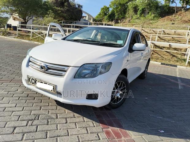 Toyota Axio 2009 White