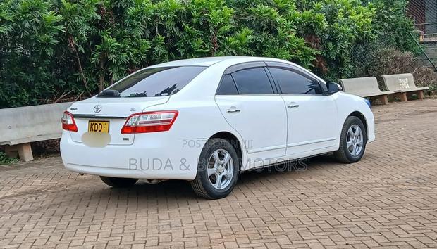 Toyota Premio 2011 White