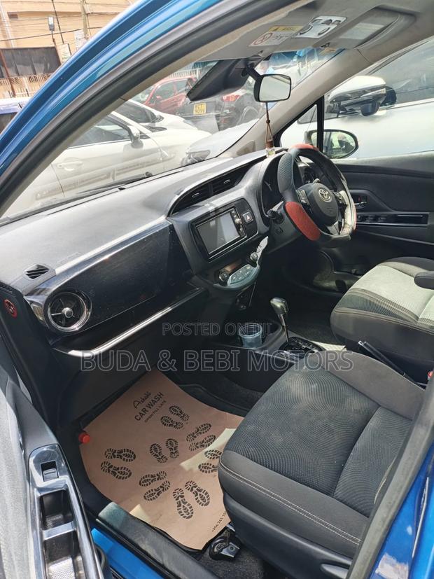 Toyota Vitz 2017 Blue