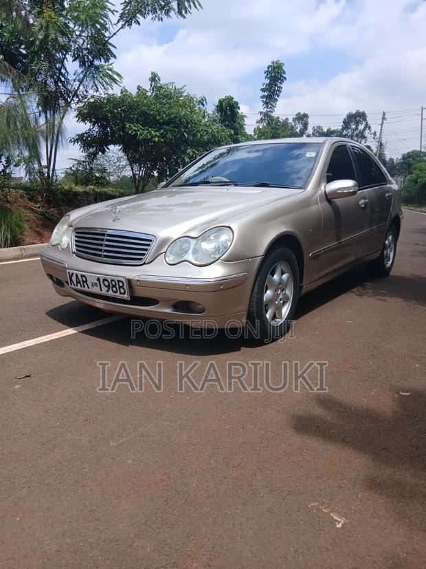Mercedes-Benz C200 2006 Beige
