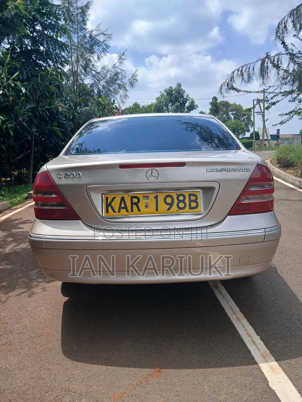 Mercedes-Benz C200 2006 Beige