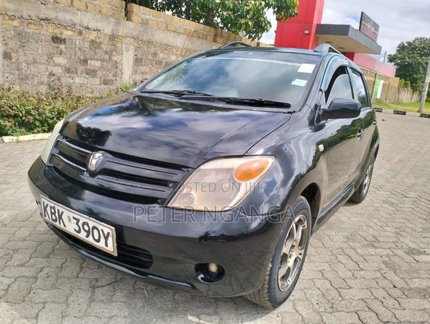 Toyota IST 2005 Black