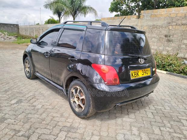 Toyota IST 2005 Black