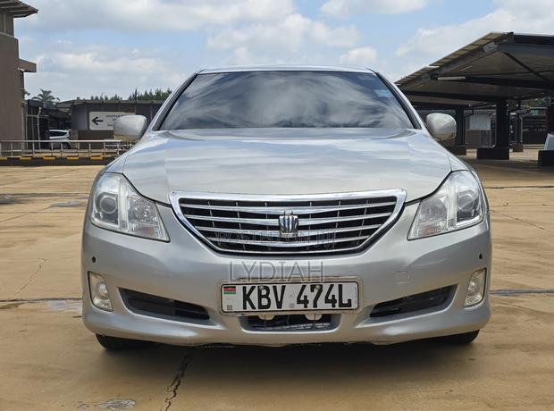 Toyota Crown 2008 Silver