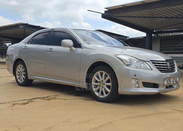 Toyota Crown 2008 Silver