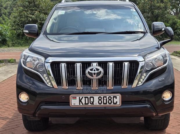 Toyota Land Cruiser Prado 2016 Black