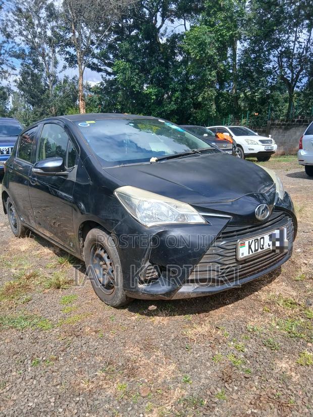 Toyota Vitz 2017 Black