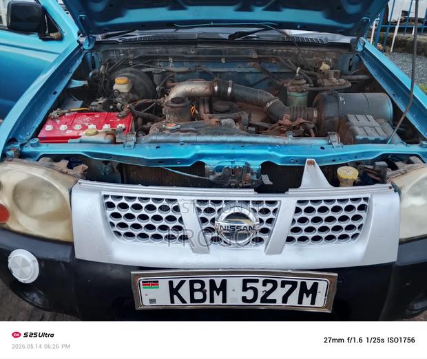 Nissan Hardbody 2007 Blue