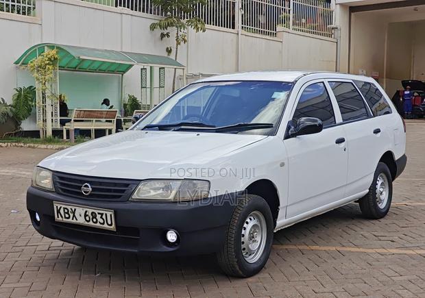 Nissan Advan 2006 White