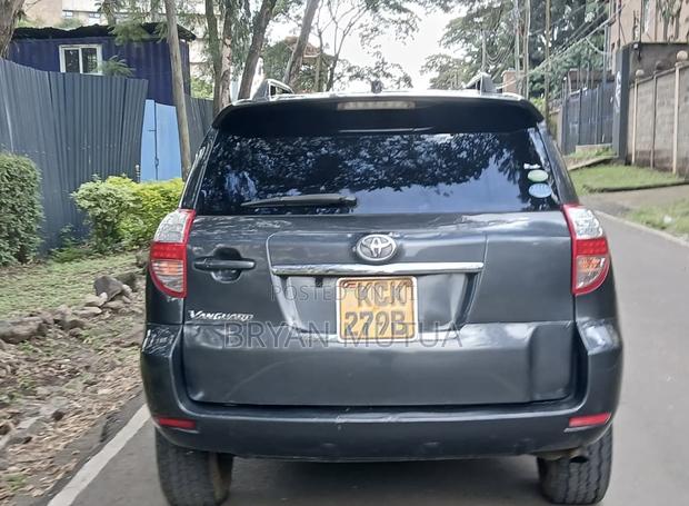Toyota Vanguard 2009 Gray
