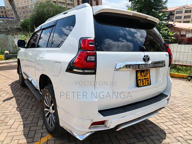 Toyota Land Cruiser Prado 2.7 2018 White