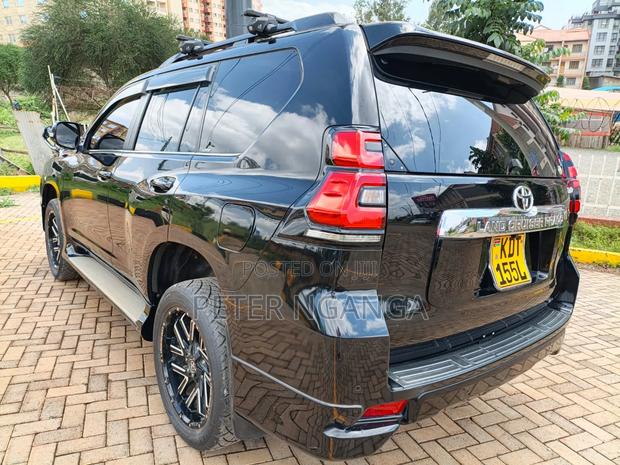 Toyota Land Cruiser Prado 2.8 2018 Black