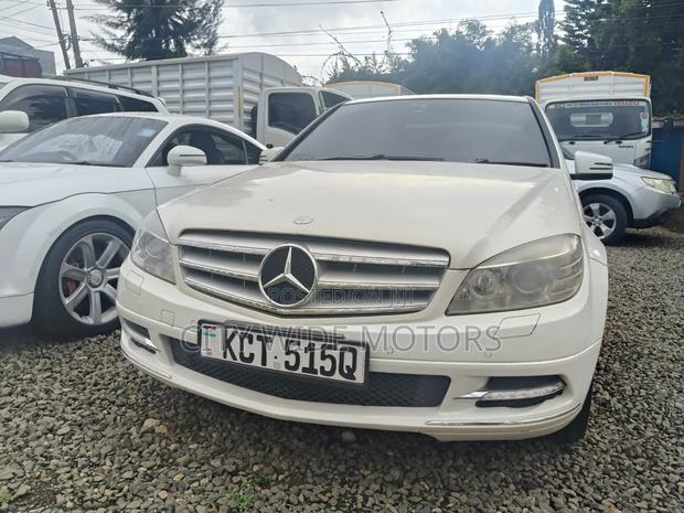 Mercedes-Benz C200 2011 White