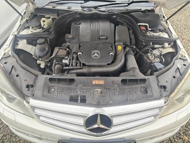 Mercedes-Benz C200 2011 White