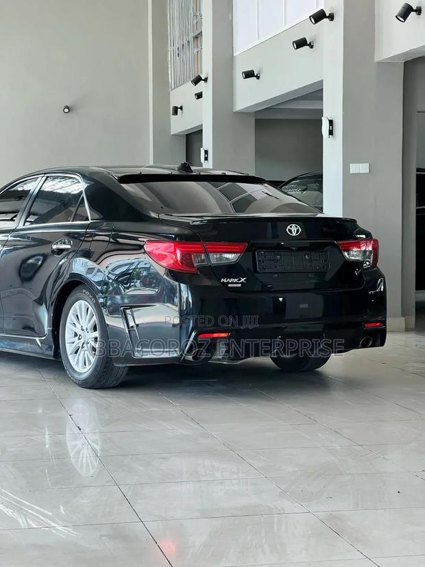 Toyota Mark X 2.5 RWD 2018 Black