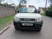 Nissan Hardbody 2012 White for sale