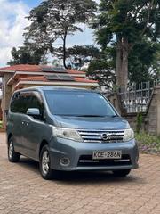 Nissan Serena 2009 Green for sale